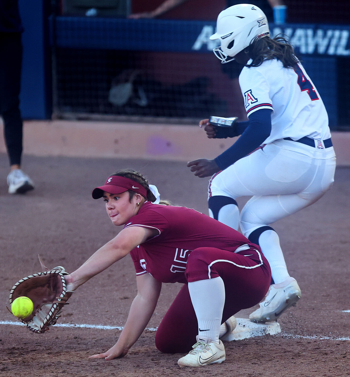 ÃÛèÖÖ±²¥ softball vs. Santa Clara, NCAA regionals